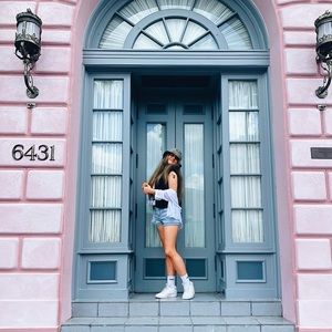 Meet your Posher, Logan